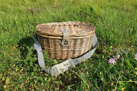 Panier de pique nique avec nappe complet pour 2 personnes décoration jardin idée cadeau été