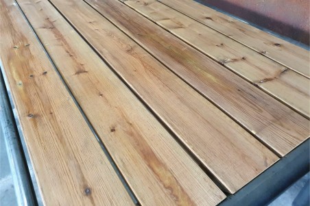 table métal acier brut vernis ou thermolaqué et bois, déco écolier, design industriel, style vintage, loft, bar, restaurant