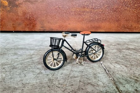 Bicyclettes déco a poser vintage, avec panier, couleur noir ou ocre, style atelier