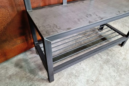 meuble d'entrée en acier, vestiaire, bar, restaurant, salle de sport, metal, style industriel, porte manteau, range chaussures