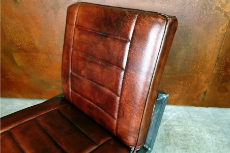 chaise haute ilot style vintage décoration industriel, aménagement bar, décoration contemporaine