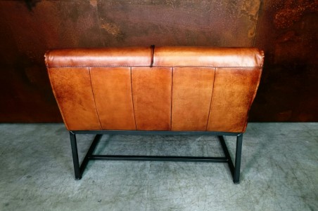 Banquette maxi confort en cuir camel sombre et métal déco vintage style indus design loft ou contemporain
