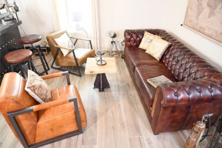 Canapé 3 places cuir marron tabac capitonné design "chesterfield" style industriel déco indus loft