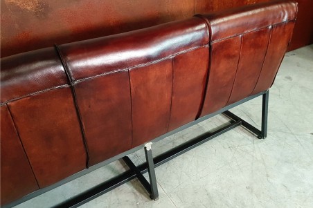 Moïta - Banquette contemporaine en cuir et métal - triple confort -