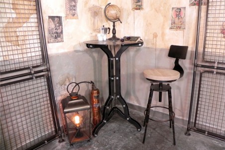 Chaise de bar métal et bois, style industriel, déco vintage, design steampunk, original