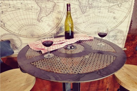 Table haute métal, style industriel, déco vintage, design steampunk, original