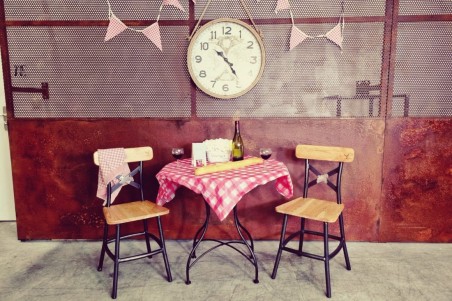 Chaise métal bois bistrot café bar restaurant déco style indus design vintage