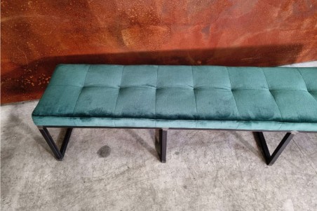 Banc velours vert forêt design métal   piétement acier style industriel déco loft contemporaine restaurant café bar hotel