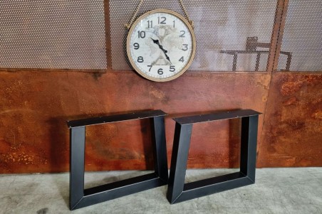 Pied de table carré en métal déco style industriel fabrication artisanale