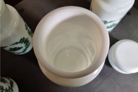 chiner, brocante, pot en porcelaine, lot de 4, blanc et vert, vintage, vieilli, ancien, vintage
