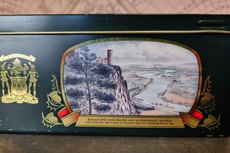 brocante, chiner, vintage, vieilli, ancien, boîte métal, verte,