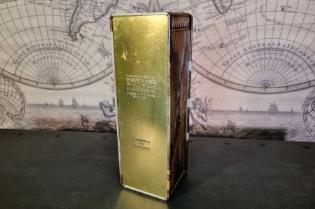 brocante, chiner, vintage, vieilli, ancien, boîte métal, rouge,