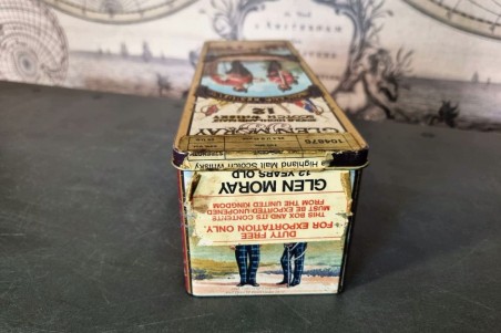 brocante, chiner, vintage, vieilli, ancien, boîte métal, rouge,