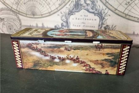 brocante, chiner, vintage, vieilli, ancien, boîte métal, rouge,