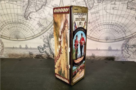 brocante, chiner, vintage, vieilli, ancien, boîte métal, rouge,