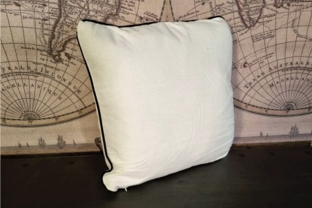 coussin blanc et noir maison de famille, style cottage pour chalet, maison de vacance familial