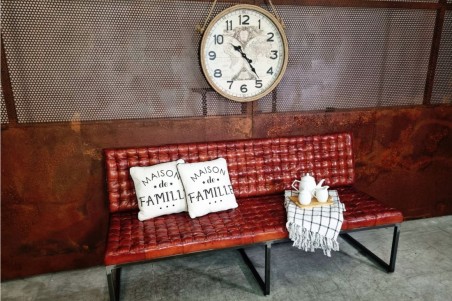 coussin blanc et noir maison de famille, style cottage pour chalet, maison de vacance familial