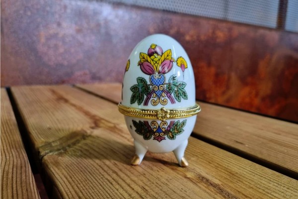 ancien, brocante, chiner, oeuf marquise, porcelaine, royal, boîte à bijoux, secret