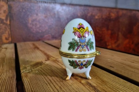 ancien, brocante, chiner, oeuf marquise, porcelaine, royal, boîte à bijoux, secret