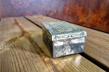 boîte traitement docteur, métal et papier, ancien, vintage, chiner, brocante