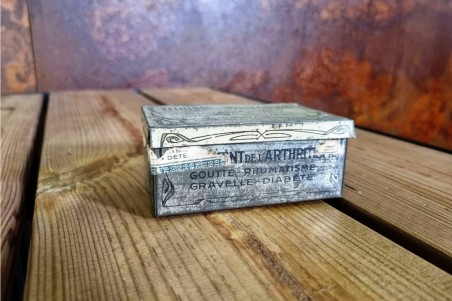 boîte traitement docteur, métal et papier, ancien, vintage, chiner, brocante