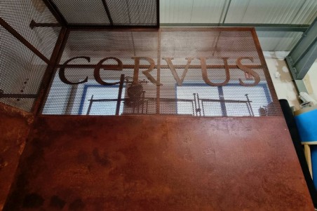 Panneau perforé, séparation de pièce, paravent, style industriel, décoration vintage, design loft