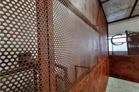 Panneau perforé, séparation de pièce, paravent, style industriel, décoration vintage, design loft
