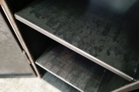 Armoire métal vintage design acier brut déco indus loft