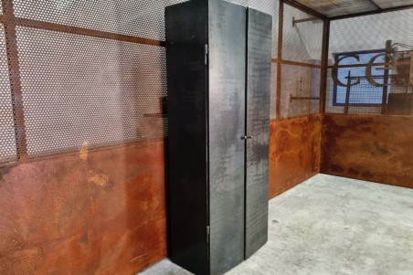 Armoire métal vintage design acier brut déco indus loft