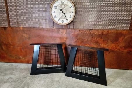 Pieds de table - Varès - grillage - jardin