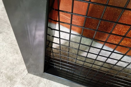 Pieds de table - Varès - grillage - jardin