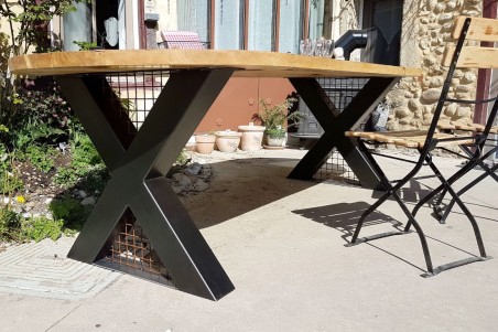 pieds de table jardin en X métal et grillage piétement acier style industriel déco indus loft
