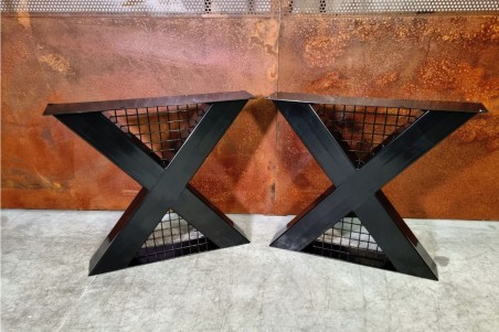 Pieds de table - Xurès - grillage - jardin