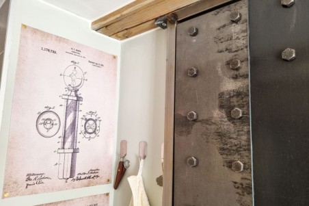 Porte métal engrenage style industriel steampunk effet sous-marin, coffre-fort, escape-game.