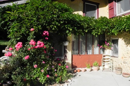 Verrière étanche pour le jardin fabrication artisanale haut de gamme métal terra cotta rosaces