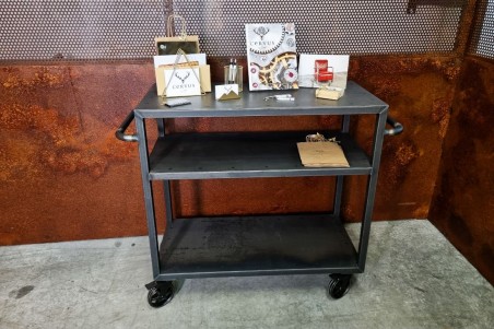 support catalogue livre doré , support filaire doré, décoration pour stand magasin bureau,