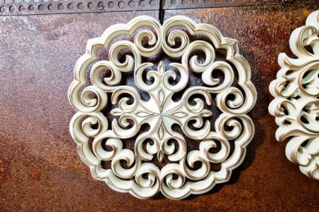 rosaces beignes dorées décoration murale à accrocher au mur style antique set de 3