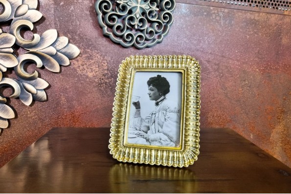 cadre photo doré baroque avec support pour table décoration vintage cadre royal dimension 20x15