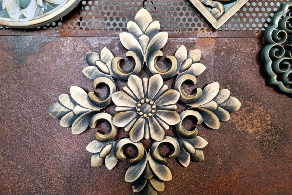 déco murale antique décoration doré patinée rosace flocon