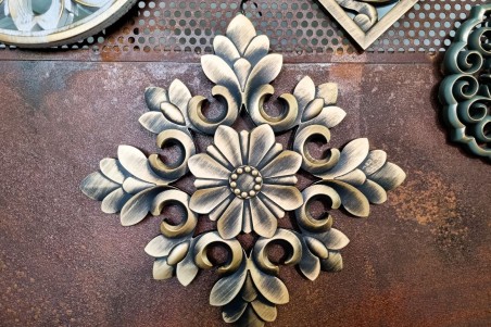 déco murale antique décoration doré patinée rosace flocon