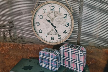 valisette carreaux , set de 2 petit modèle et grand modèle rouge et bleu décoration vintage style indus valise carreaux