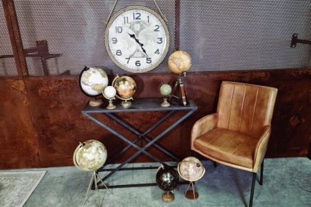 globe terrestre trépieds bois décoration vintage ocre et marron