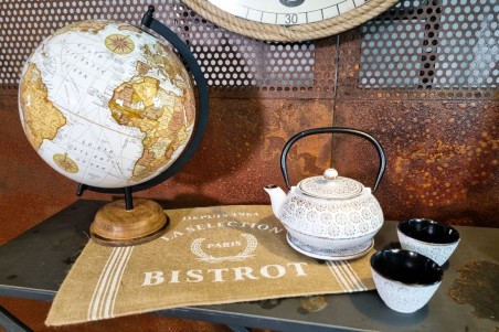 globe terrestre blanc décoration vintage marron et blanc socle en bois