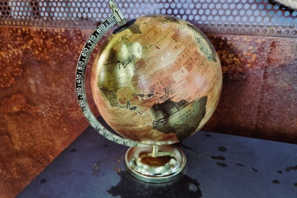 globe or doré vintage socle pieds doré style rétro