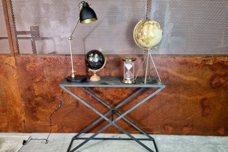 Globe vintage blanc et doré trépied or grand format style industriel décoration de bureau