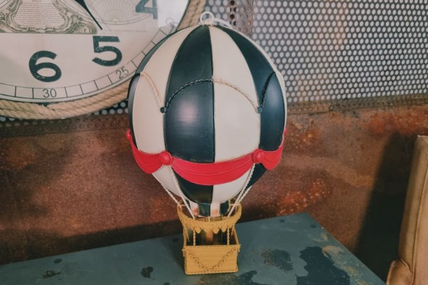 montgolfière vintage noir, cirque, décoration de chambre enfant de salle de jeux style rétro