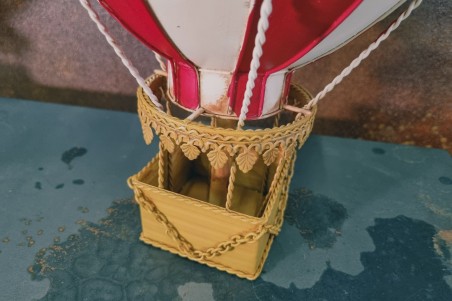 Montgolfière steampunk rouge