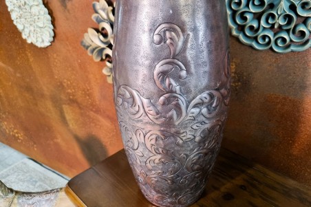 Vase bronze sculpté