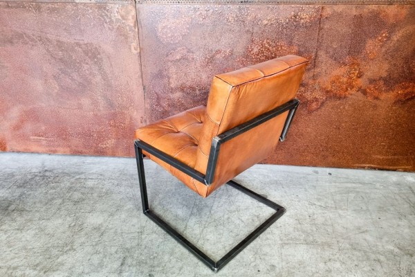 Chaise confort en cuir camel sombre design métal déco indus loft style contemporain 2