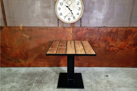 table pieds central poutrelle H plateau en lame de pin table carré terrasse bar restaurant style industriel robuste solide